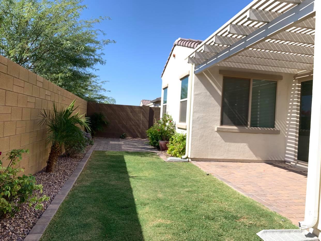 Blue Royale Assisted Living LLC Logo