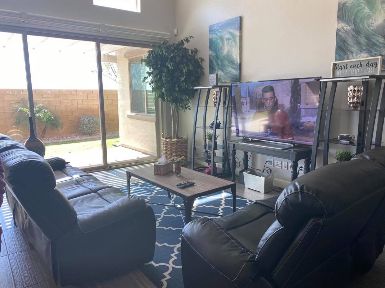 Blue Royale Assisted Living LLC Logo